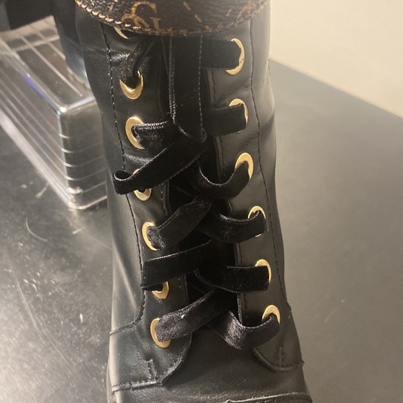 Guess Gomez Ankles Boots - Picture 4 of 14